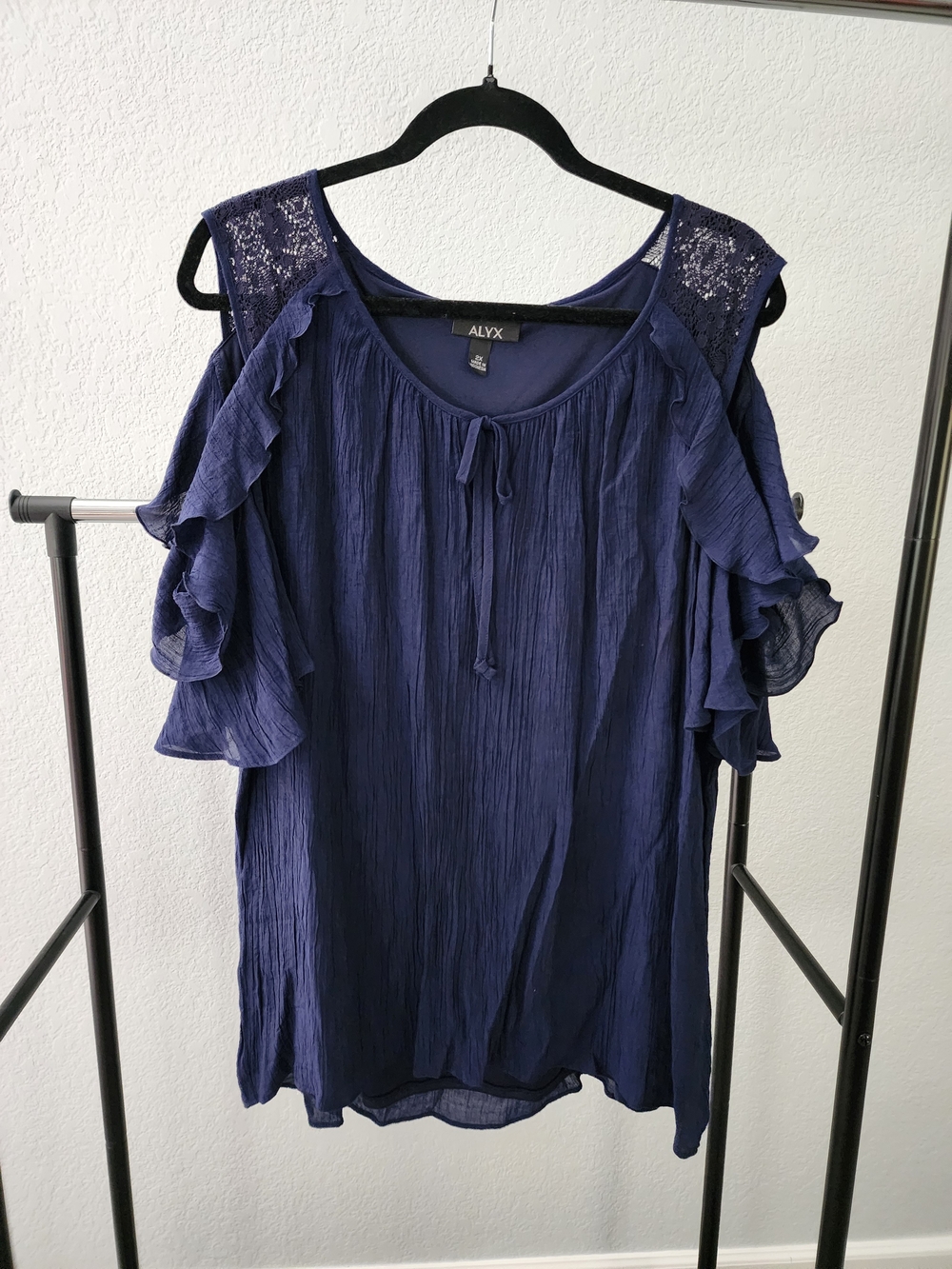 Alyx Women's Navy Cold-Shoulder Ruffle Lace-Trim Blouse
